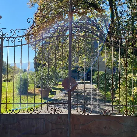 Chateau De Morgenex B&B