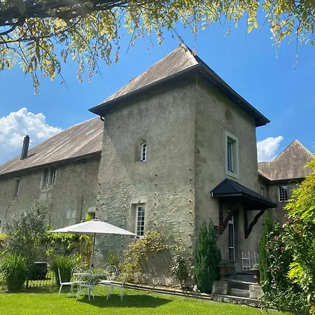 Chateau De Morgenex Bed and Breakfast Vallières