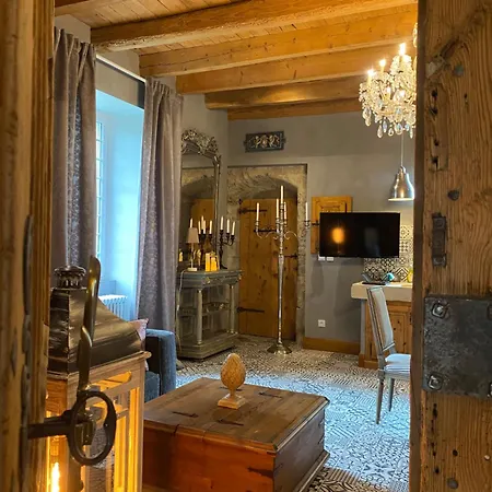 Chateau De Morgenex Bed and breakfast *